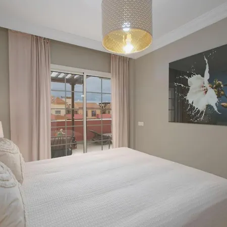 Luxury 2br Ocean Views Heated Pool Garage Адехе