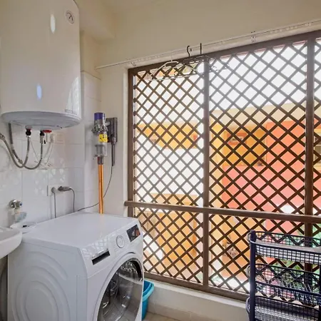 Luxury 2br Ocean Views Heated Pool Garage אדחה